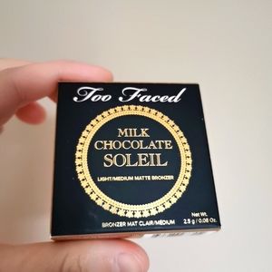 Too faced light/medium Matte Bronzer